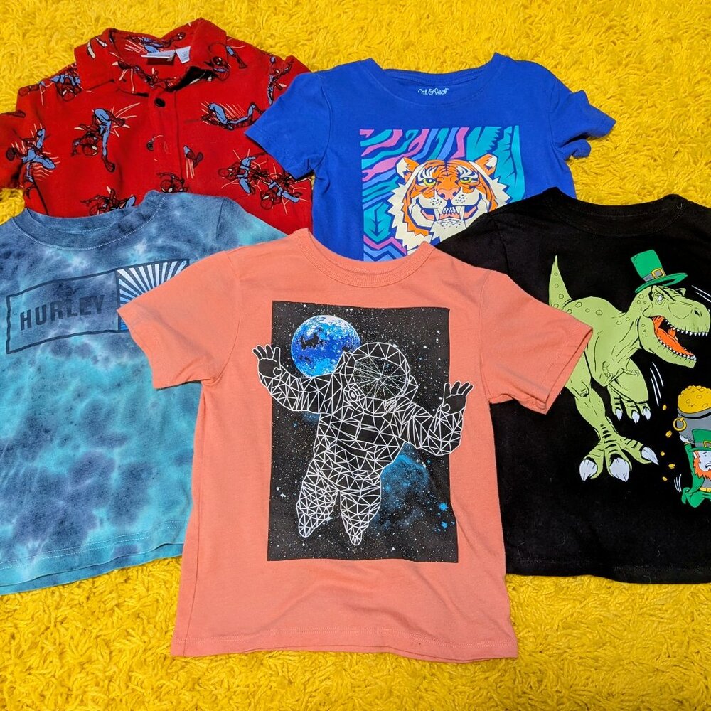 Boys lot short sleeve shirts (size 4/5)